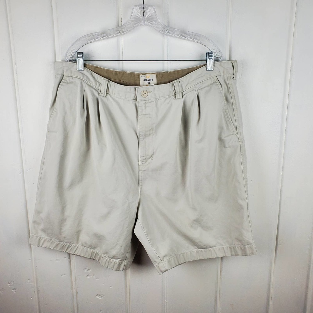 Gap Relaxed Fit Men's Khaki Shorts W42 - Picture 1 of 9